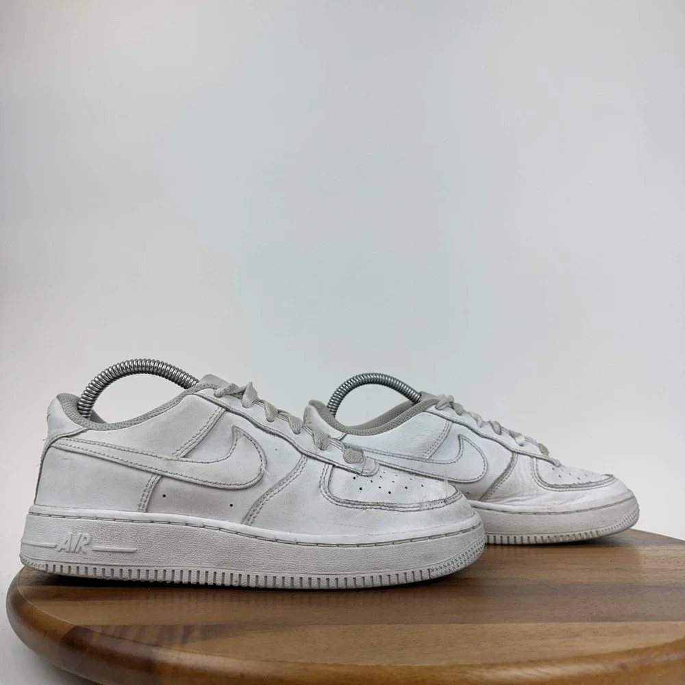 Big Kids Nike Air Force 1 LE GS Triple White Leather Low Sneakers Shoes Size 5.5